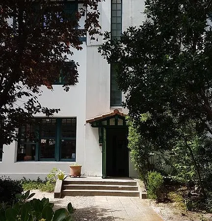 Ttiki Etchea Hotel 2*